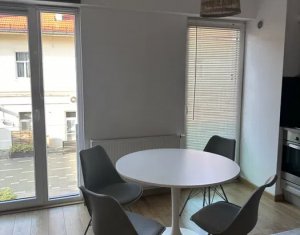 Appartement 3 chambres à louer dans Cluj-napoca, zone Centru