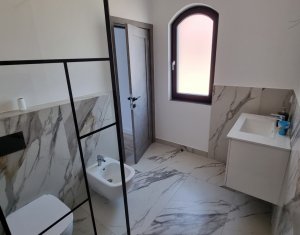 Casa cu arhitectura deosebita, 152 mp utili la cheie, Chinteni, Cluj