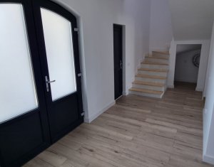 Casa cu arhitectura deosebita, 152 mp utili la cheie, Chinteni, Cluj