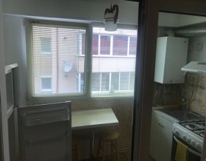 Appartement 3 chambres à vendre dans Floresti