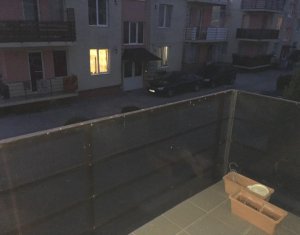 Appartement 3 chambres à louer dans Floresti