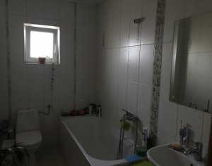Lakás 3 szobák eladó on Floresti