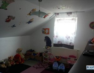 Lakás 3 szobák eladó on Floresti