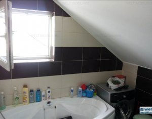 Lakás 3 szobák eladó on Floresti