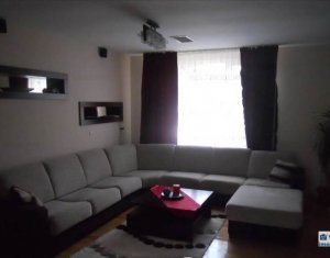 Appartement 4 chambres à vendre dans Floresti