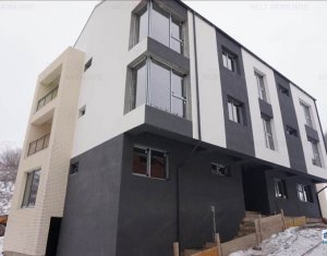 Appartement 3 chambres à vendre dans Cluj-napoca, zone Manastur