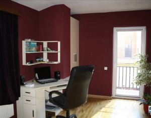 Maison 4 chambres à vendre dans Cluj-napoca