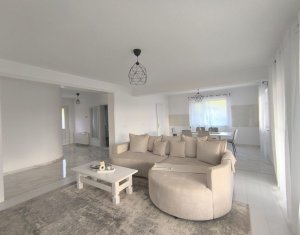 Maison 4 chambres à vendre dans Chinteni