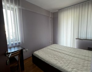 Appartement 4 chambres à louer dans Cluj-napoca, zone Centru