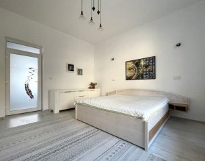 Bureau à louer dans Cluj-napoca, zone Centru