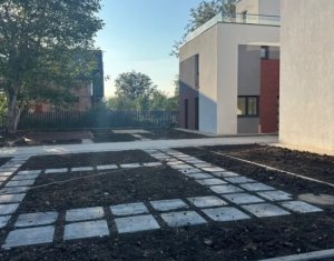 , 80m2 dans Floresti