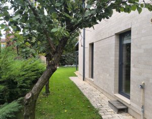 , 150m2 dans Floresti