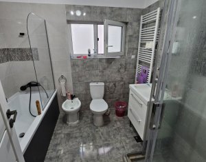Maison 7 chambres à vendre dans Floresti