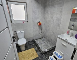 Maison 7 chambres à vendre dans Floresti
