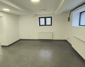 Bureau à louer, 50m2 dans Cluj-napoca, zone Andrei Muresanu