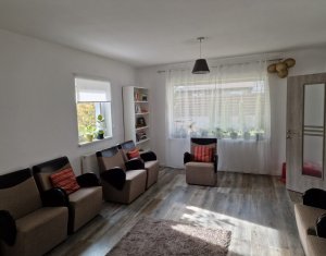 Maison 4 chambres à louer dans Floresti