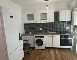, 80m2 dans Floresti