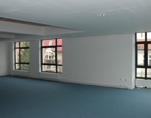 Bureau à louer, 1285m2 dans Cluj-napoca, zone Centru