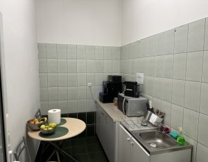 Bureau à louer dans Cluj-napoca, zone Centru