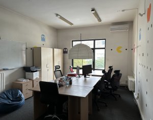 Bureau à louer dans Cluj-napoca, zone Centru