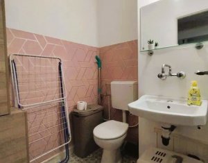 Appartement 3 chambres à vendre dans Cluj-napoca, zone Manastur