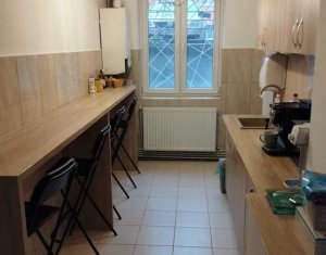 Appartement 3 chambres à vendre dans Cluj-napoca, zone Centru