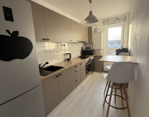Appartement 3 chambres à vendre dans Cluj-napoca, zone Buna Ziua