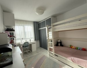 Appartement 3 chambres à vendre dans Cluj-napoca, zone Buna Ziua