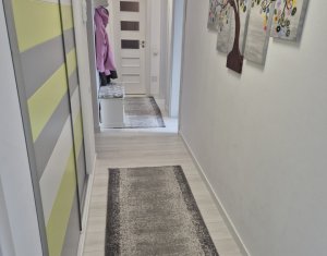 Appartement 3 chambres à vendre dans Cluj-napoca, zone Buna Ziua