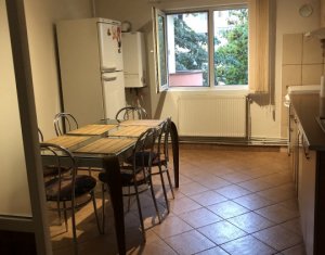 Appartement 3 chambres à louer dans Cluj-napoca, zone Marasti