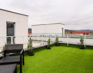 Maison 4 chambres à vendre dans Floresti