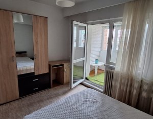 Appartement 3 chambres à louer dans Cluj-napoca, zone Centru