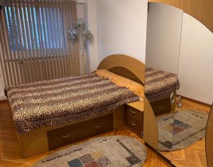 Appartement 4 chambres à vendre dans Cluj-napoca, zone Manastur