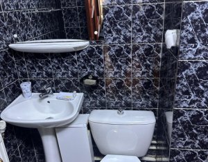 Appartement 4 chambres à vendre dans Cluj-napoca, zone Manastur