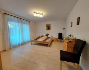Maison 8 chambres à vendre dans Feleacu