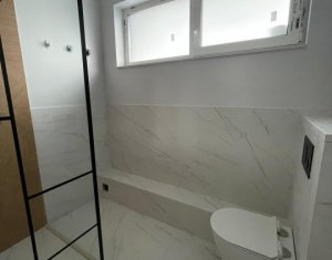 Appartement 4 chambres à vendre dans Floresti