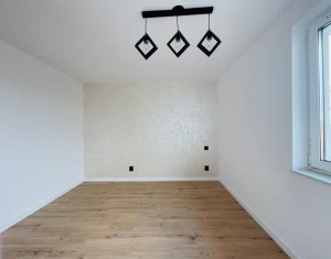 Appartement 4 chambres à vendre dans Floresti