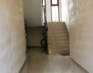 Appartement 3 chambres à vendre dans Floresti
