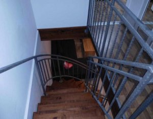 Appartement 3 chambres à vendre dans Cluj-napoca, zone Centru