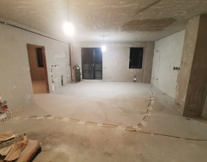 Appartement 12 chambres à vendre dans Cluj-napoca, zone Manastur