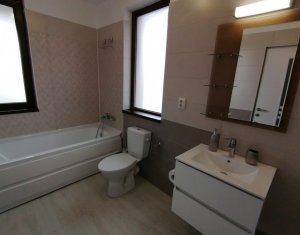 Maison 5 chambres à louer dans Floresti