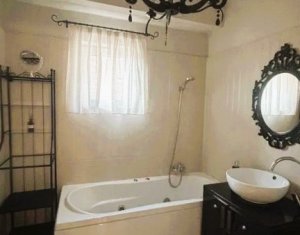 Appartement 3 chambres à vendre dans Floresti