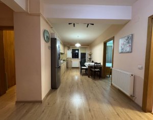 Appartement 3 chambres à vendre dans Cluj-napoca, zone Manastur