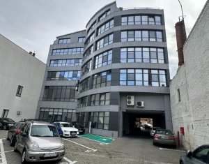 Espace Commercial à louer dans Cluj-napoca, zone Centru