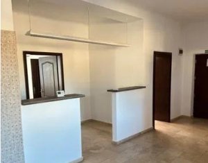 Appartement 4 chambres à vendre dans Cluj-napoca, zone Centru