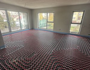 Maison 4 chambres à vendre dans Cluj-napoca, zone Zorilor
