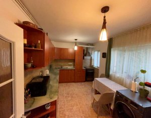 Maison 4 chambres à vendre dans Floresti