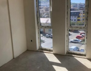Appartement 3 chambres à vendre dans Floresti