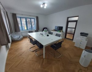 Birou de inchiriat, 400m2 in Cluj-napoca, zona Andrei Muresanu