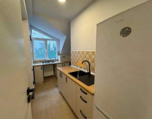 Appartement 3 chambres à louer dans Cluj-napoca, zone Centru